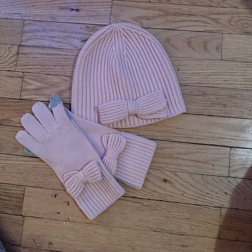 Kate Spade Light Pink English Rose Knit Hat and Gloves Set - BNWOT